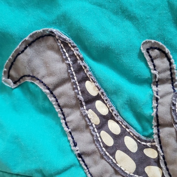 Baby Gap boy swim trunks 18-24m 💚 - Picture 2 of 3